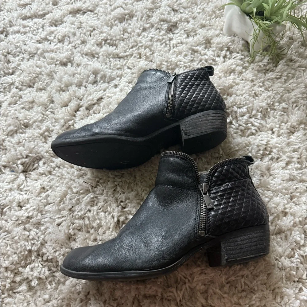 Black Ankle Boots with Textured Side Panel and Chunky Heel